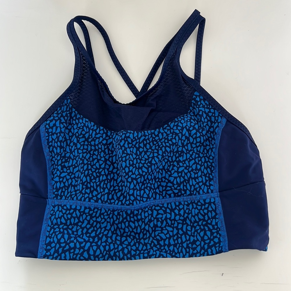 Small Lululemon sports bra